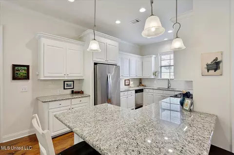 242 Falls Xing, Madison, MS 39110 photo 15