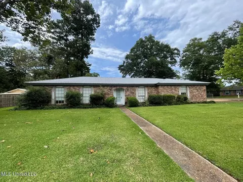 3590 Beaumont Dr, Pearl, MS 39208