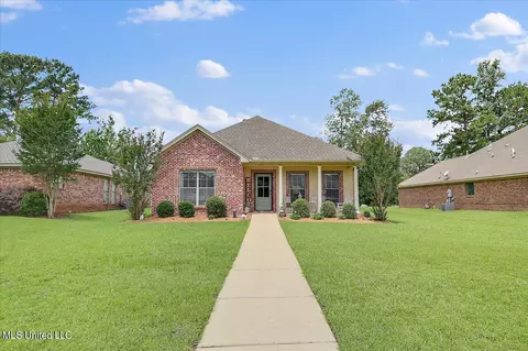 123 Whispering Oaks Xing, Pearl, MS 39208