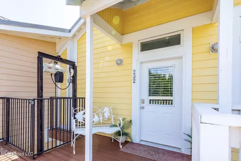 1515 E Beach Blvd #232, Pass Christian, MS 39571