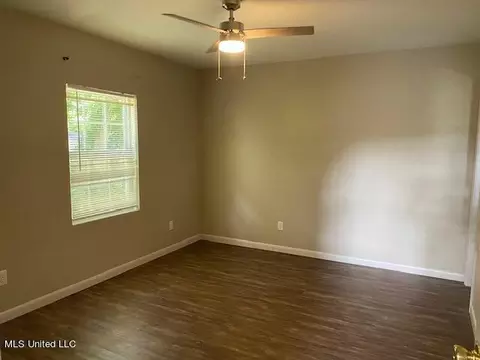 328 Madison Ave, Wiggins, MS 39577 photo 6