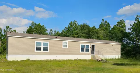 22401 Mercedes Rd, Gulfport, MS 39503
