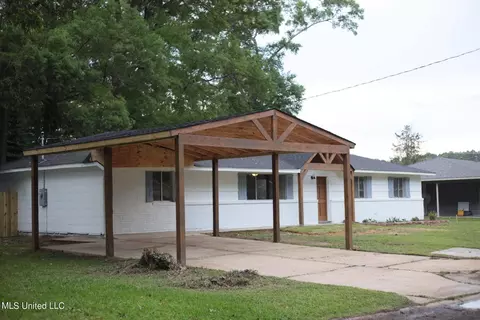 3322 Cherrywood Dr, Jackson, MS 39212
