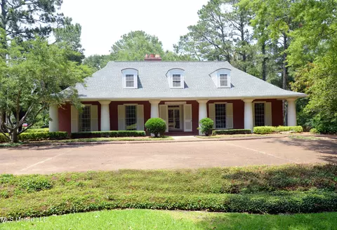1600 Eastover Dr, Jackson, MS 39211