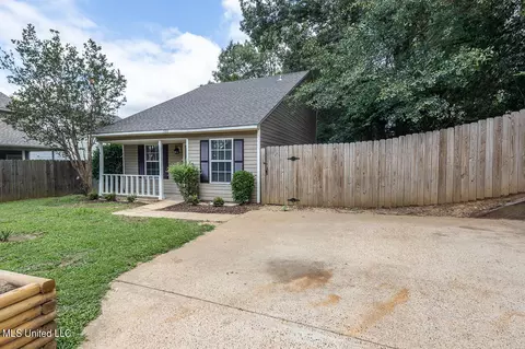 560 Riley St, Hernando, MS 38632 photo 3