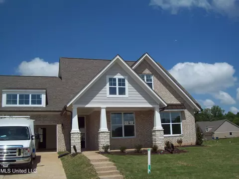 7333 Ravens Ln, Olive Branch, MS 38654