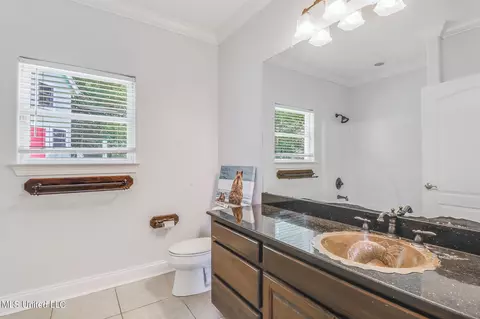 Bath - 975 Old Town Rd, Long Beach, MS 39560 photo 1 of 4