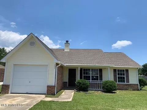 200 April Ln, Ocean Springs, MS 39564