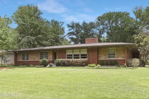 4106 Hawthorne Dr, Jackson, MS 39206