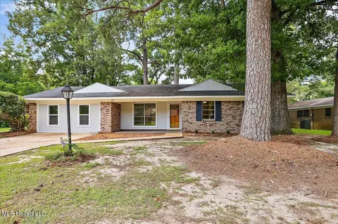 171 Patton Dr, Pearl, MS 39208