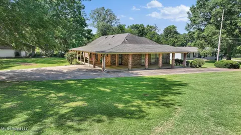 860 Mccluer Rd, Jackson, MS 39212 photo 2