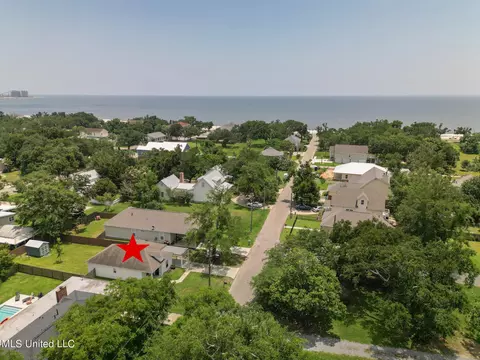 149 Ocean Wave Ave, Long Beach, MS 39560 photo 3
