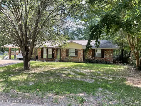 3344 Dawn Dr, Pearl, MS 39208