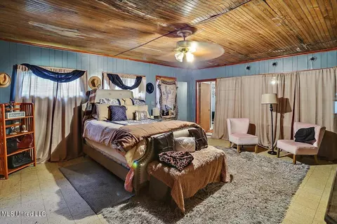 228 Jackson St, Canton, MS 39046 photo 17