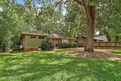 228 Jackson St, Canton, MS 39046 photo 2