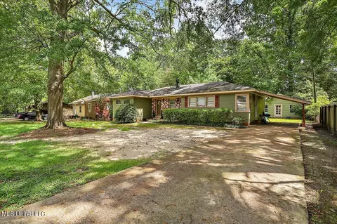 228 Jackson St, Canton, MS 39046 photo 3