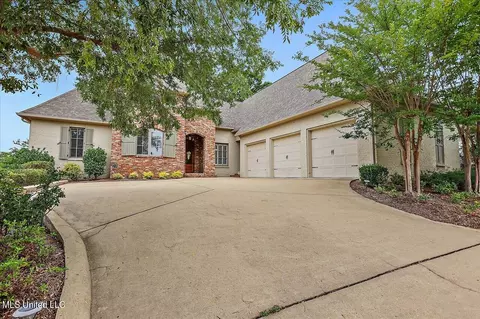 119 Bristol Dr, Madison, MS 39110
