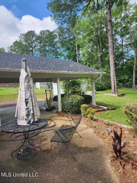 409 Tiffany Ln, Jackson, MS 39212 photo 12