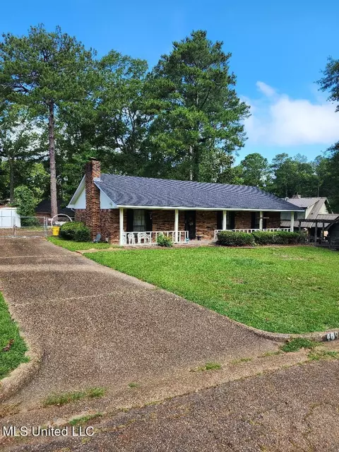 409 Tiffany Ln, Jackson, MS 39212