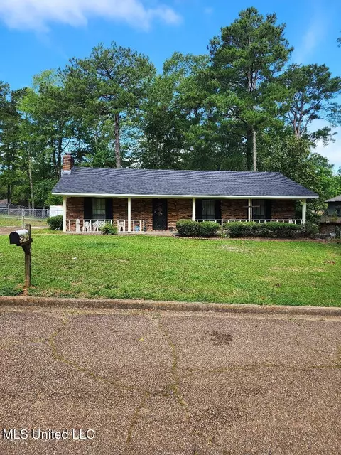 409 Tiffany Ln, Jackson, MS 39212 photo 4