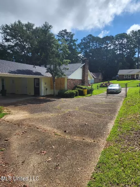 409 Tiffany Ln, Jackson, MS 39212 photo 7