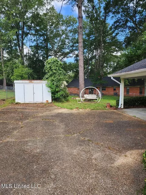 409 Tiffany Ln, Jackson, MS 39212 photo 13