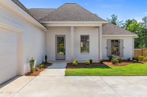105 Seymour Dr, Madison, MS 39110 photo 2