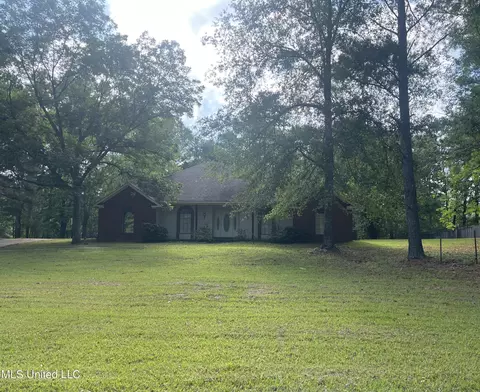 170 Peachtree Dr, Byram, MS 39272