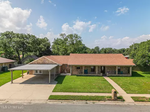 20000 Merinda Ln, Long Beach, MS 39560