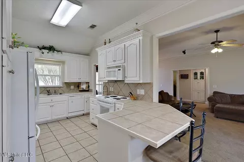 261 Cherry Bark Dr, Brandon, MS 39047 photo 14