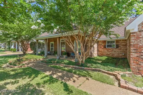 261 Cherry Bark Dr, Brandon, MS 39047 photo 3
