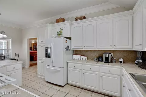 261 Cherry Bark Dr, Brandon, MS 39047 photo 16
