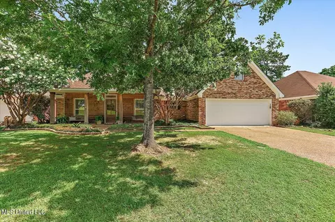261 Cherry Bark Dr, Brandon, MS 39047