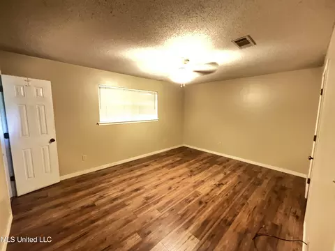 2056 Monaco St, Jackson, MS 39204 photo 7