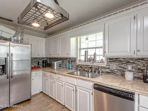 820 Bullrun Cir, Jackson, MS 39272 photo 16