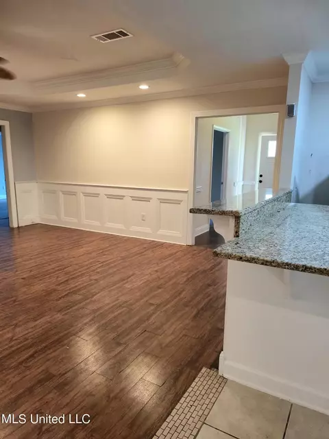 6158 Lake Trace Cir, Jackson, MS 39211 photo 4