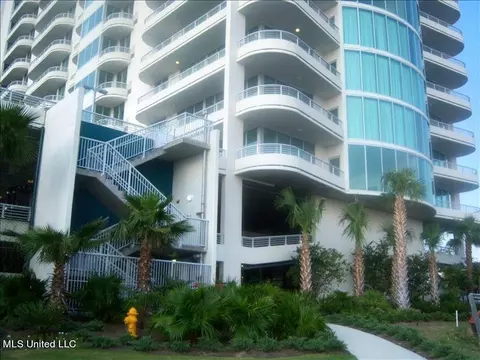 2060 Beach Blvd #602, Biloxi, MS 39531