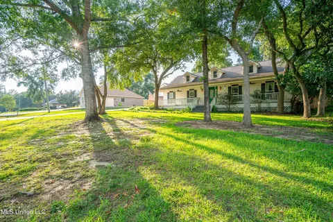 88388 E Diamondhead Dr, Diamondhead, MS 39525 photo 7