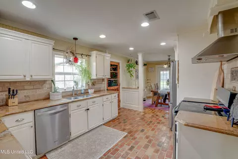 88388 E Diamondhead Dr, Diamondhead, MS 39525 photo 34
