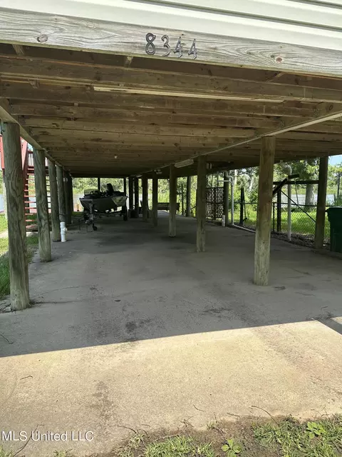 8344 Cochran Ave, Moss Point, MS 39562 photo 5