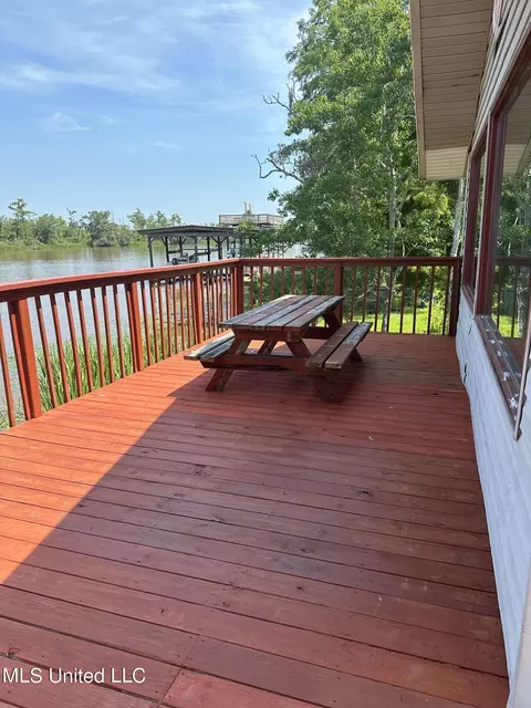 8344 Cochran Ave, Moss Point, MS 39562 photo 7