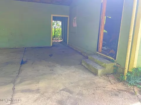 117 Cooper Rd, Jackson, MS 39212 photo 5