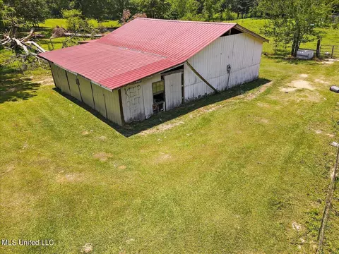 Exterior - 119 Fox Run Dr, Mendenhall, MS 39114 photo 5 of 9