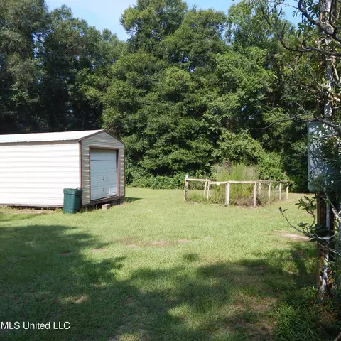 195 Ellis Hodge, Lucedale, MS 39452 photo 10