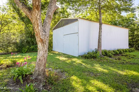19469 Bell Ln, Saucier, MS 39574 photo 4