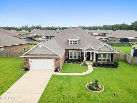 9117 River Birch Dr, Biloxi, MS 39532