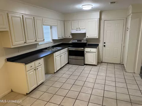 1151 Maria Dr, Jackson, MS 39204 photo 6