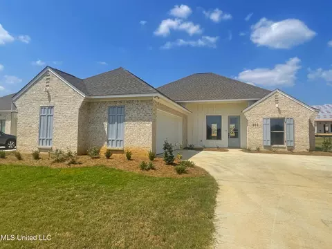 388 W Park St, Canton, MS 39046