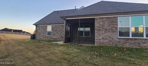 488 Fawn Grove Trl, Hernando, MS 38632 photo 2