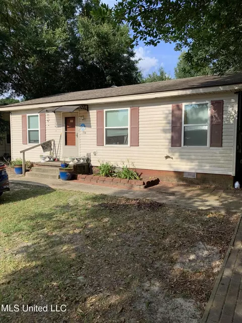 334 Belvedere Dr, Biloxi, MS 39531